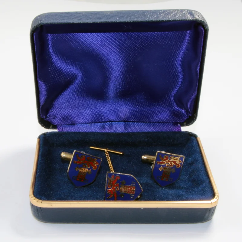 Coat Of Arms Cufflinks and Tie Pin Coat Of Arms Cufflinks and Tie Pin